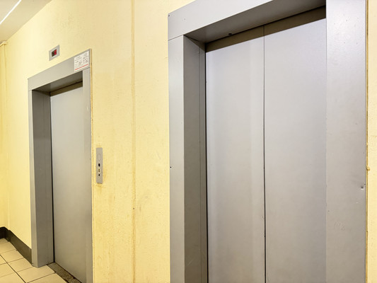 Продам однокомнатную (1-комн.) квартиру, Героев пр-кт, 26Ак1, Санкт-Петербург г