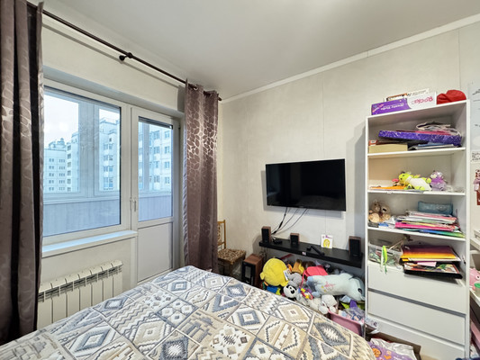 Продам однокомнатную (1-комн.) квартиру, Героев пр-кт, 26Ак1, Санкт-Петербург г