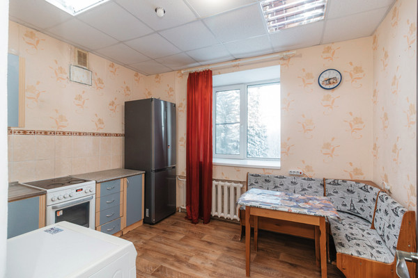 Продам двухкомнатную (2-комн.) квартиру, Посадская ул, 12, Ханты-Мансийск г