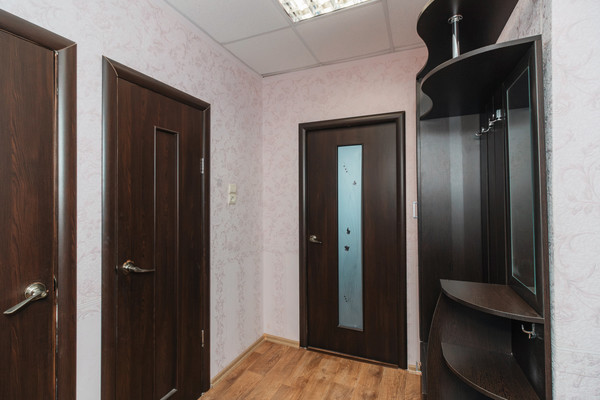 Продам двухкомнатную (2-комн.) квартиру, Посадская ул, 12, Ханты-Мансийск г