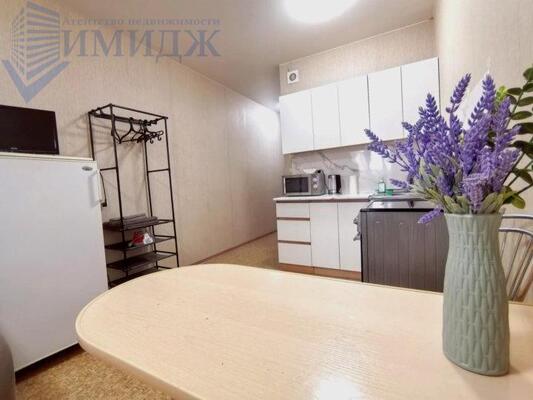 Сдам однокомнатную (1-комн.) квартиру, Калинина ул, 175А, Красноярск г