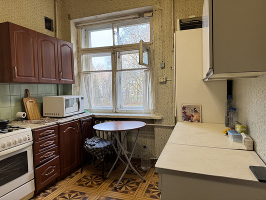 Продам многокомнатную квартиру, Военный городок ул, 19, Солнечногорск г