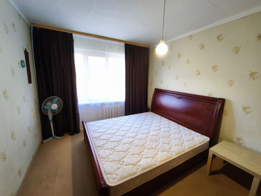 Продам двухкомнатную (2-комн.) квартиру, 2, Сосновый п