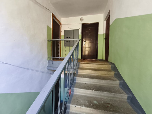 Продам двухкомнатную (2-комн.) квартиру, 2, Сосновый п