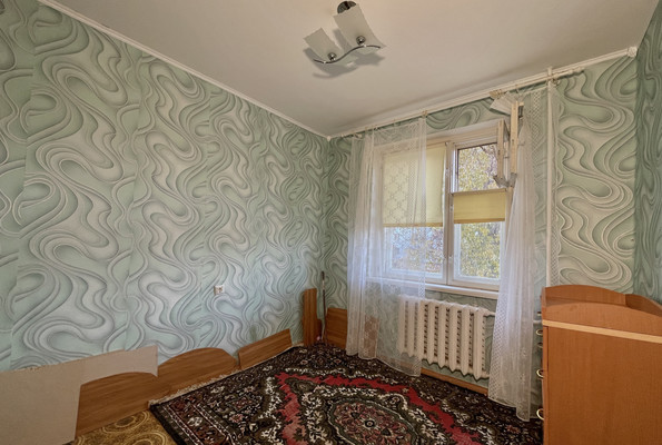 Продам трехкомнатную (3-комн.) квартиру, Молодежная ул, 11, Волгодонск г