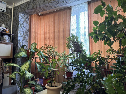 Продам трехкомнатную (3-комн.) квартиру, Ленинградская ул, 30, Волгодонск г