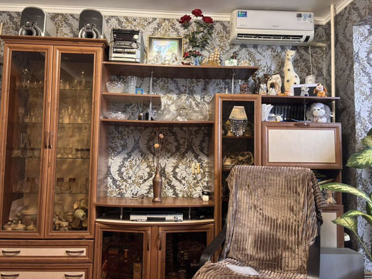 Продам трехкомнатную (3-комн.) квартиру, Ленинградская ул, 30, Волгодонск г