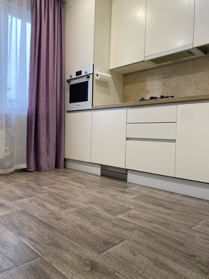 Продам трехкомнатную (3-комн.) квартиру, К.Маркса ул, 60к3, Волгодонск г