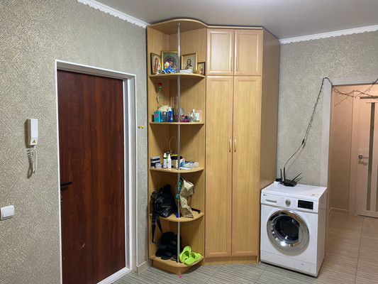 Продам трехкомнатную (3-комн.) квартиру, К.Маркса ул, 60к3, Волгодонск г