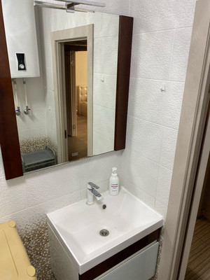 Продам трехкомнатную (3-комн.) квартиру, К.Маркса ул, 60к3, Волгодонск г