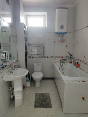 Продам многокомнатную квартиру, Черникова ул, 32, Волгодонск г