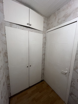 Продам двухкомнатную (2-комн.) квартиру, Днепропетровская ул, 5к3, Москва г