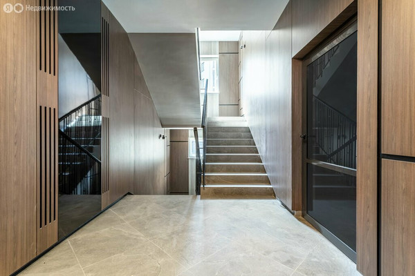 Продам двухкомнатную (2-комн.) квартиру, Октябрьская ул, 12, Калининград г