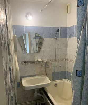 Продам двухкомнатную (2-комн.) квартиру, 9 Апреля ул, 80, Калининград г