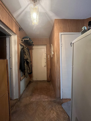 Продам трехкомнатную (3-комн.) квартиру, Свердлова ул, 16кб, Новороссийск г