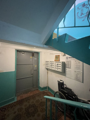 Продам трехкомнатную (3-комн.) квартиру, Свердлова ул, 16кб, Новороссийск г