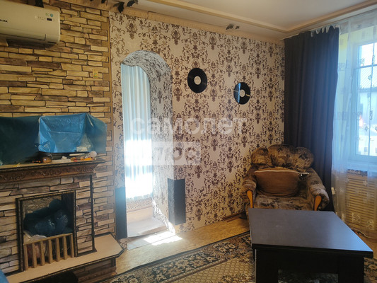 Продам трехкомнатную (3-комн.) квартиру, Крупокомбинат п, 6, Полтавская ст-ца