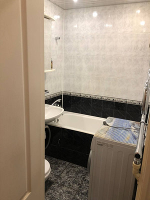 Продам трехкомнатную (3-комн.) квартиру, Новикова-Прибоя ул, 24к1, Рязань г