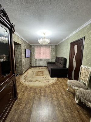 Продам двухкомнатную (2-комн.) квартиру, Мовсисяна ул, 5, Нальчик г