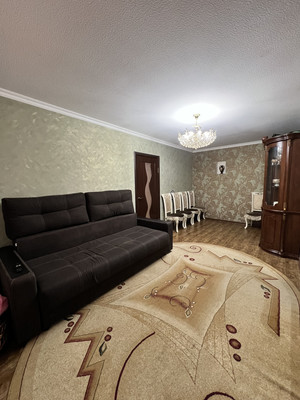 Продам двухкомнатную (2-комн.) квартиру, Мовсисяна ул, 5, Нальчик г