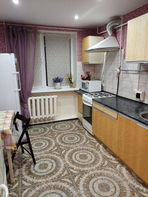 Продам многокомнатную квартиру, У.Громовой ул, 12, Калининград г