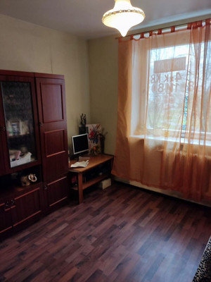 Продам многокомнатную квартиру, У.Громовой ул, 12, Калининград г