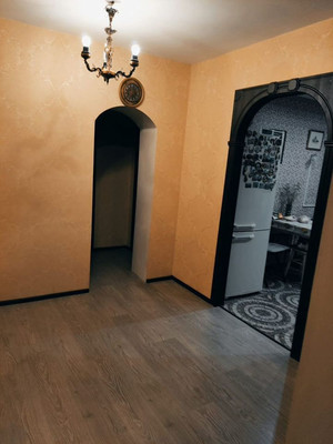 Продам многокомнатную квартиру, У.Громовой ул, 12, Калининград г