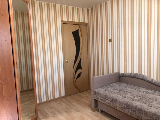 Продам двухкомнатную (2-комн.) квартиру, Серебристый б-р, 26А, Санкт-Петербург г