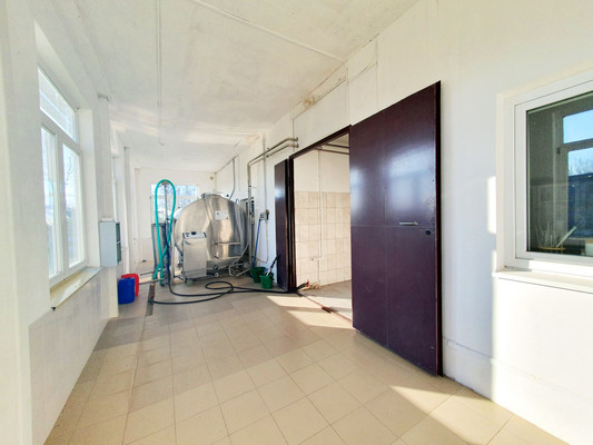 Продам коммерческое помещение 530 м2, Степная ул, 41кб, Хлевное с