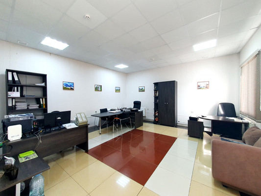 Продам коммерческое помещение 530 м2, Степная ул, 41кб, Хлевное с