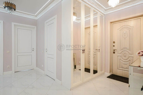 Продам двухкомнатную (2-комн.) квартиру, Космонавтов б-р, 13, Красногорск г