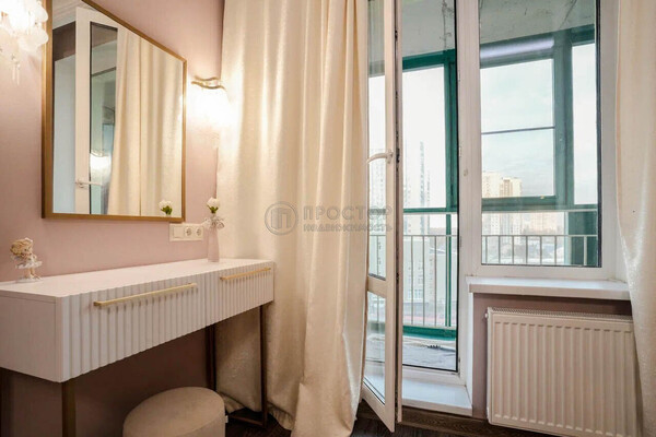 Продам двухкомнатную (2-комн.) квартиру, Космонавтов б-р, 13, Красногорск г