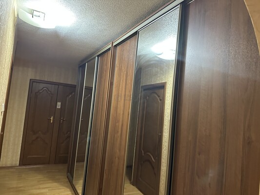 Продам трехкомнатную (3-комн.) квартиру, Нагатинская наб, 70, Москва г