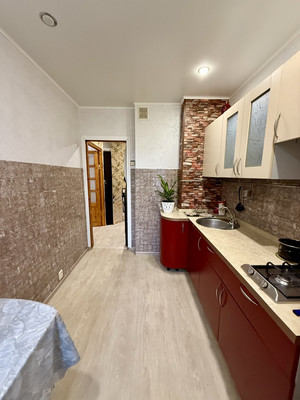 Продам двухкомнатную (2-комн.) квартиру, Строителей пр-кт, 7А, Волгодонск г