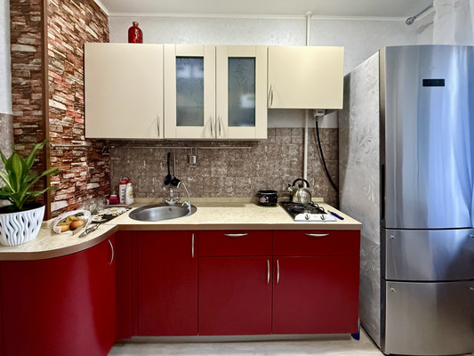 Продам двухкомнатную (2-комн.) квартиру, Строителей пр-кт, 7А, Волгодонск г