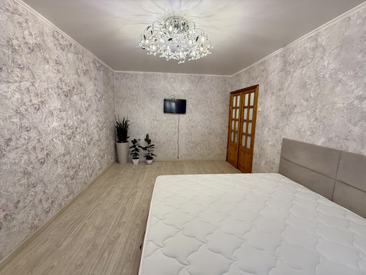 Продам двухкомнатную (2-комн.) квартиру, Строителей пр-кт, 7А, Волгодонск г