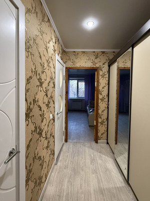 Продам двухкомнатную (2-комн.) квартиру, Строителей пр-кт, 7А, Волгодонск г