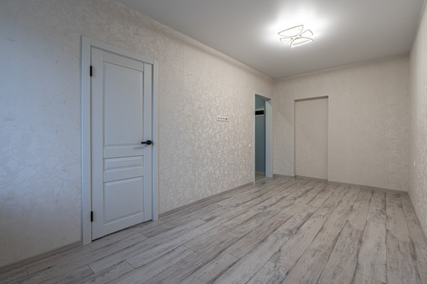 Продам двухкомнатную (2-комн.) квартиру, Гагарина ул, 10, Казань г