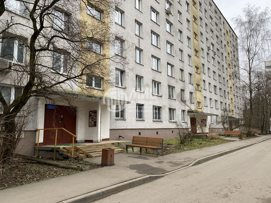 Продам двухкомнатную (2-комн.) квартиру, Академика Варги ул, 28, Москва г