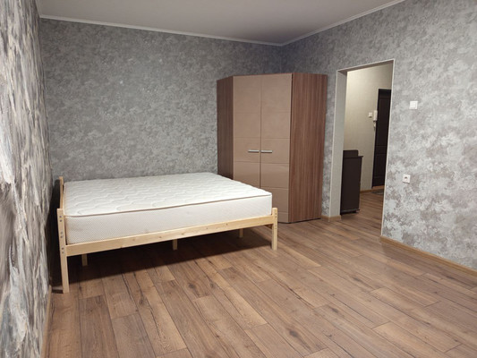 Сдам однокомнатную (1-комн.) квартиру, Международная ул, 22, Москва г