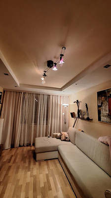 Продам трехкомнатную (3-комн.) квартиру, Кольский пр-кт, 70, Мурманск г