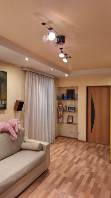 Продам трехкомнатную (3-комн.) квартиру, Кольский пр-кт, 70, Мурманск г