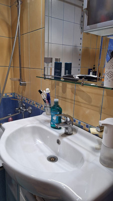 Продам трехкомнатную (3-комн.) квартиру, Кольский пр-кт, 70, Мурманск г