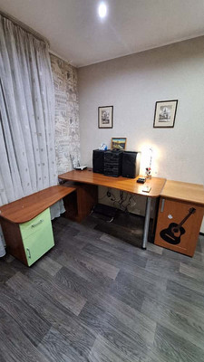 Продам трехкомнатную (3-комн.) квартиру, Кольский пр-кт, 70, Мурманск г