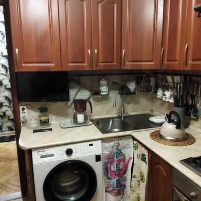 Продам трехкомнатную (3-комн.) квартиру, Сахалинская ул, 6к1, Москва г