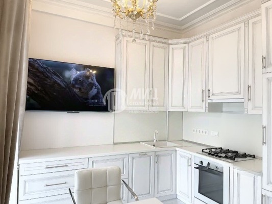 Продам двухкомнатную (2-комн.) квартиру, Большая Садовая ул, 1, Москва г