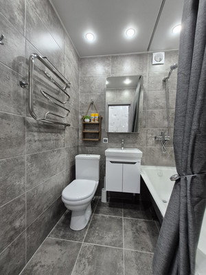 Продам двухкомнатную (2-комн.) квартиру, Ленинградский пр-кт, 100, Нижний Тагил г