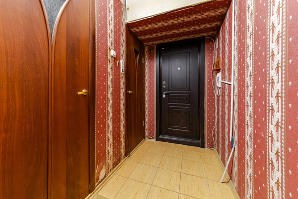 Продам двухкомнатную (2-комн.) квартиру, Красноборская ул, 11, Лесколово д