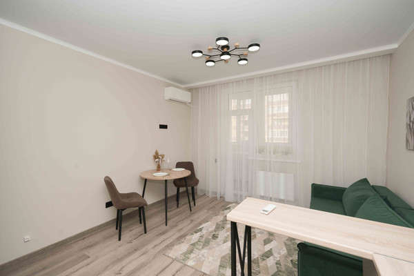 Продам однокомнатную (1-комн.) квартиру, им. Героя Ростовского ул, 8к4, Краснодар г