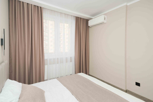 Продам однокомнатную (1-комн.) квартиру, им. Героя Ростовского ул, 8к4, Краснодар г